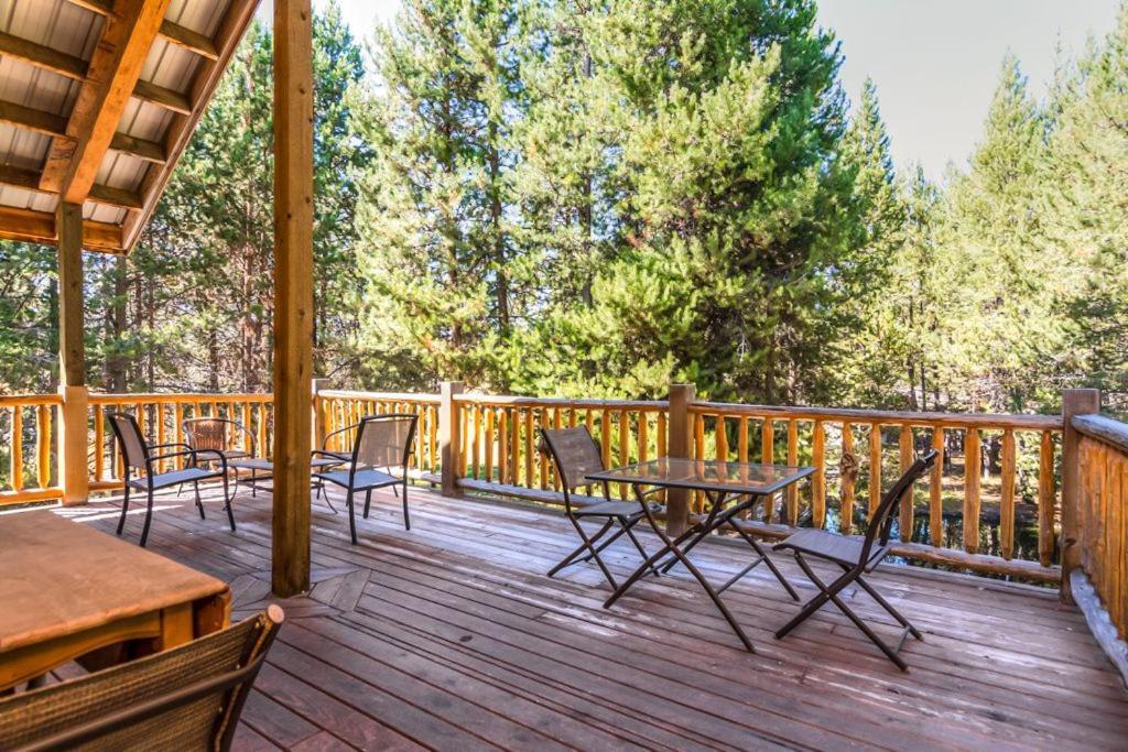 DiamondStone Guest Lodges La Pine Exterior foto