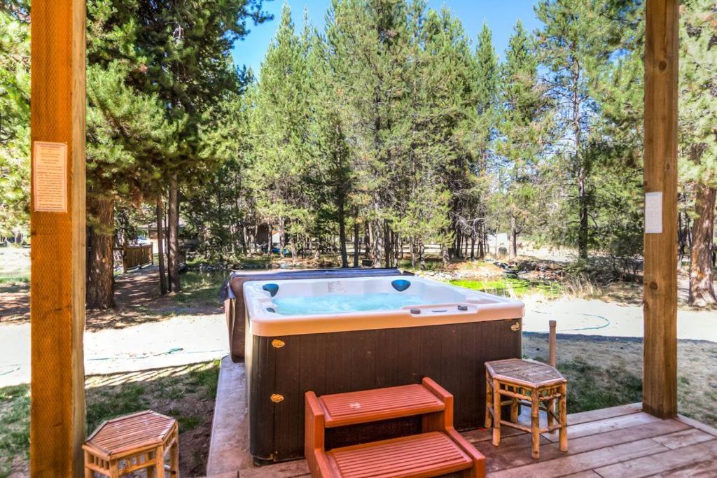 DiamondStone Guest Lodges La Pine Exterior foto