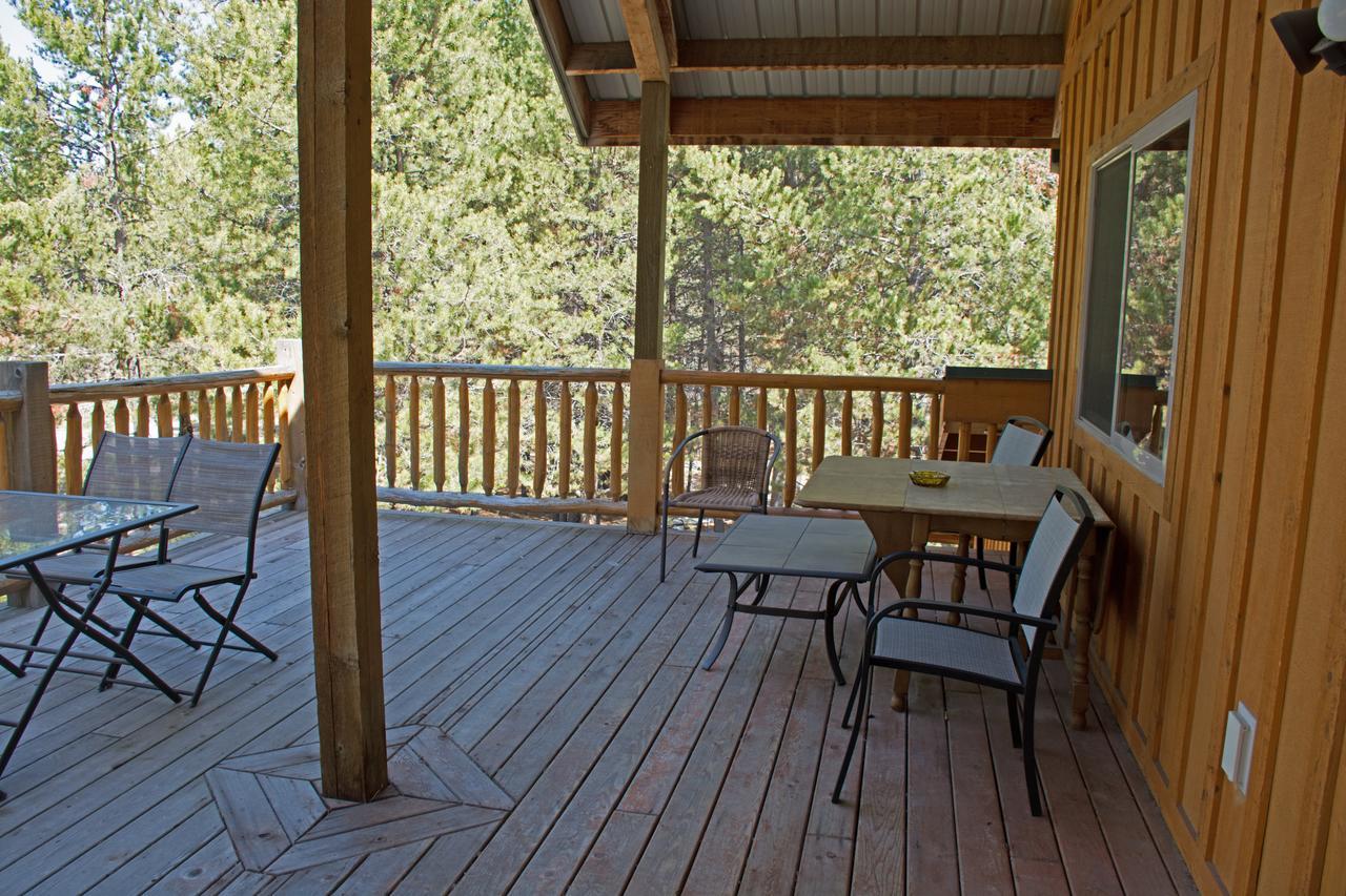 DiamondStone Guest Lodges La Pine Exterior foto