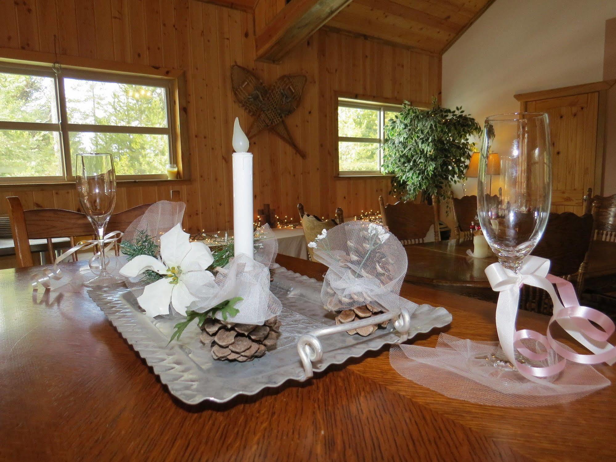DiamondStone Guest Lodges La Pine Exterior foto