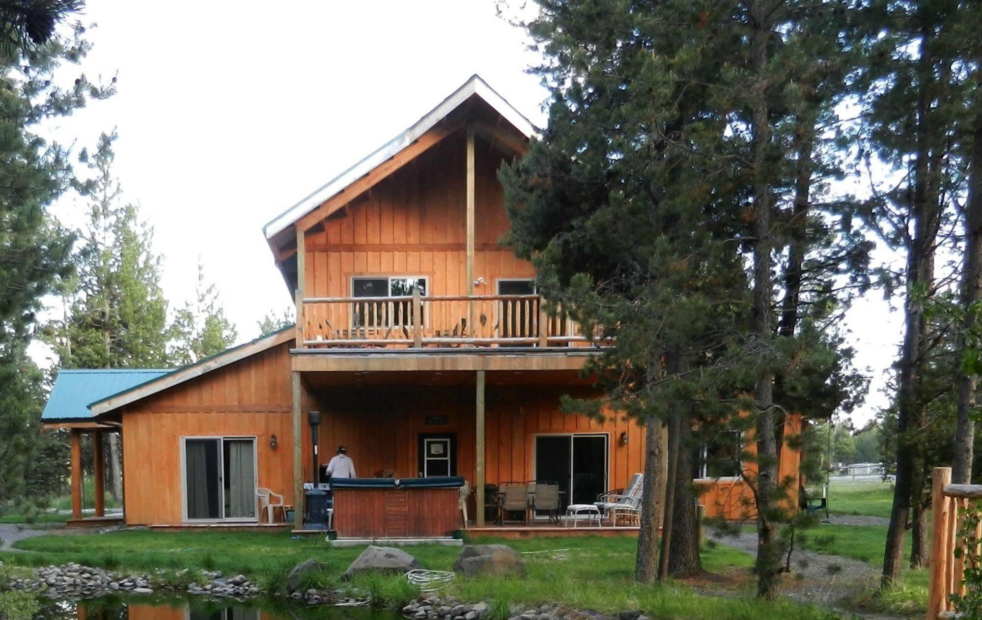 DiamondStone Guest Lodges La Pine Exterior foto